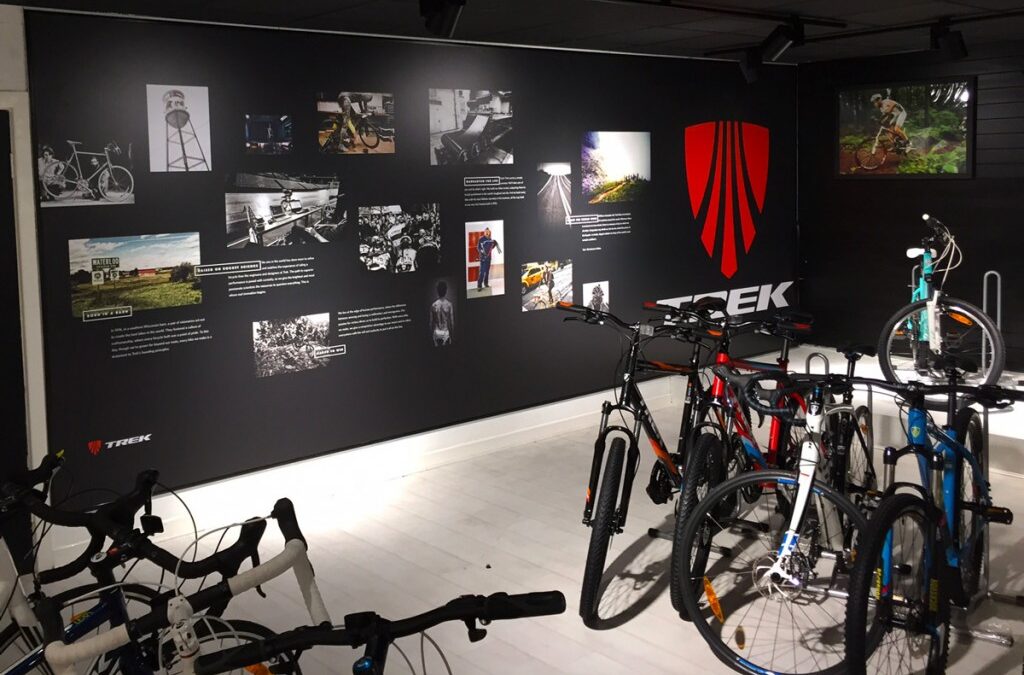 Transforming a wall with a PVC Banner